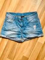 Kurze Jeansshorts Gr. 158 Brandenburg - Müllrose Vorschau