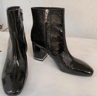 Calvin Klein Stiefelette Mable, schwarz, Lack-Leder, 38 neu Lindenthal - Köln Sülz Vorschau