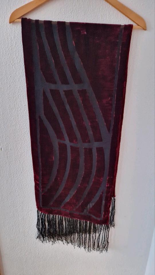 Festlicher Schal, Seide, Viscose, Fransen, dkl.rot,v.Natur pur in München