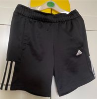 Adidas Shorts 140 Sachsen - Böhlen Vorschau