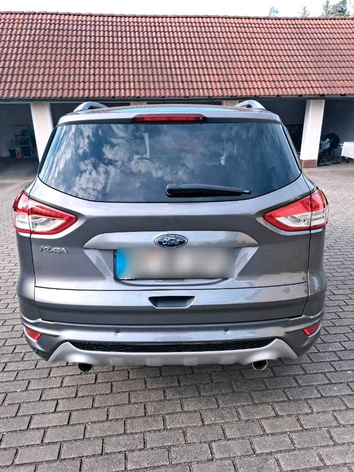 Ford Kuga 2.0 TDCi, Individual 4x4, 2014 AHK/NAVI/XENON/PANORAMA in Roth