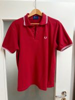 Fred Perry Polo, Größe M, Rot/Weiß Cotton Piqué Made in Portugal Kr. München - Baierbrunn Vorschau