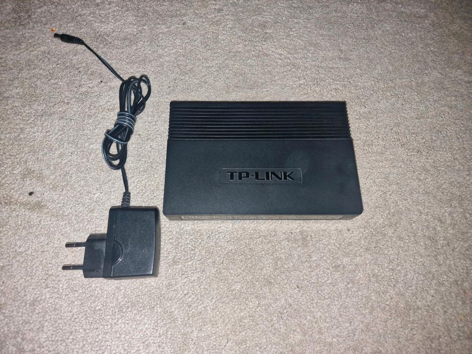 TP-LINK 5-Port Gigabit Desktop Switch in Hamburg