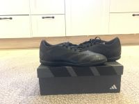 Adidas Predator Hallenschuhe gr.42 ganz NEU Nordrhein-Westfalen - Espelkamp Vorschau