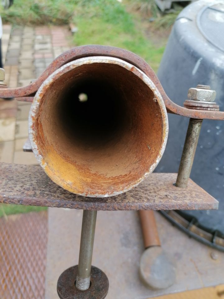 ❌❌Baumaterial Metall Metallrohre Rohre Schellen Rohr 2❌❌ in Lößnitz