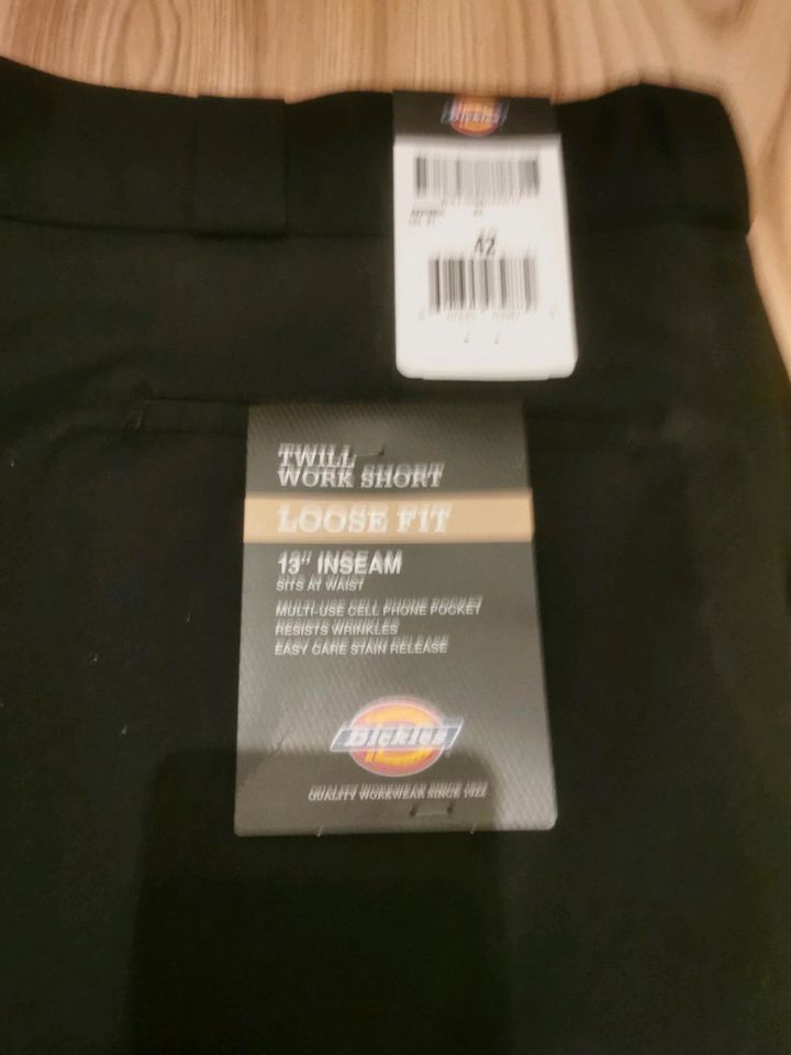 Dickies Shorts Größe 42 schwarz. NEU in Mönchengladbach