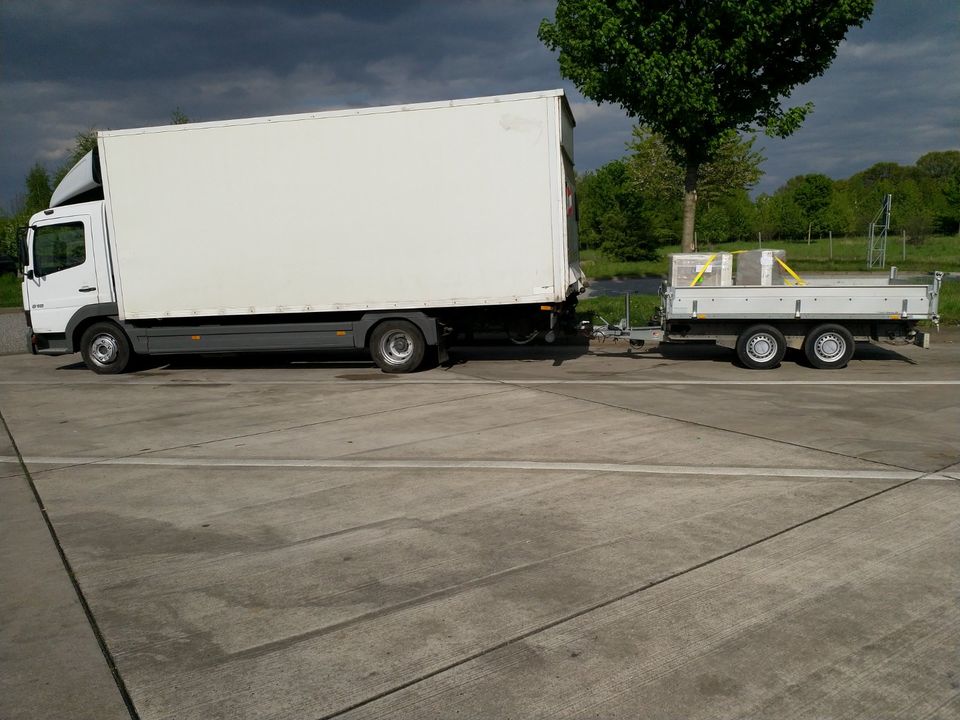 LKW mit Fahrer zum Mieten Umzüge Transport in Hannover