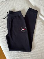 Tommy Hilfiger Sweathose Jogginghose Gr 176 blau NEU! Düsseldorf - Pempelfort Vorschau