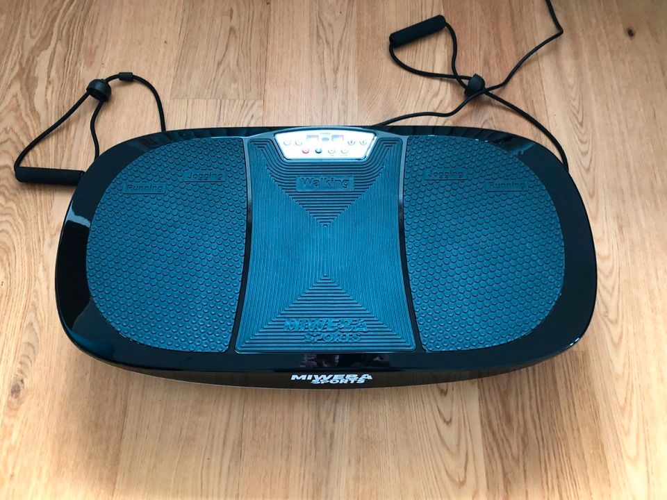 Miweba Sports Fitness 3D Vibrationsplatte MV200 400 Watt - 3D in München