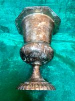 Antike Pokalvase Vase Messing versilbert Saarbrücken-Dudweiler - Dudweiler Vorschau
