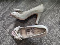 *Neu* Silberne Peeptoes mit Schleife, Tamaris, Gr. 38 Hessen - Lich Vorschau