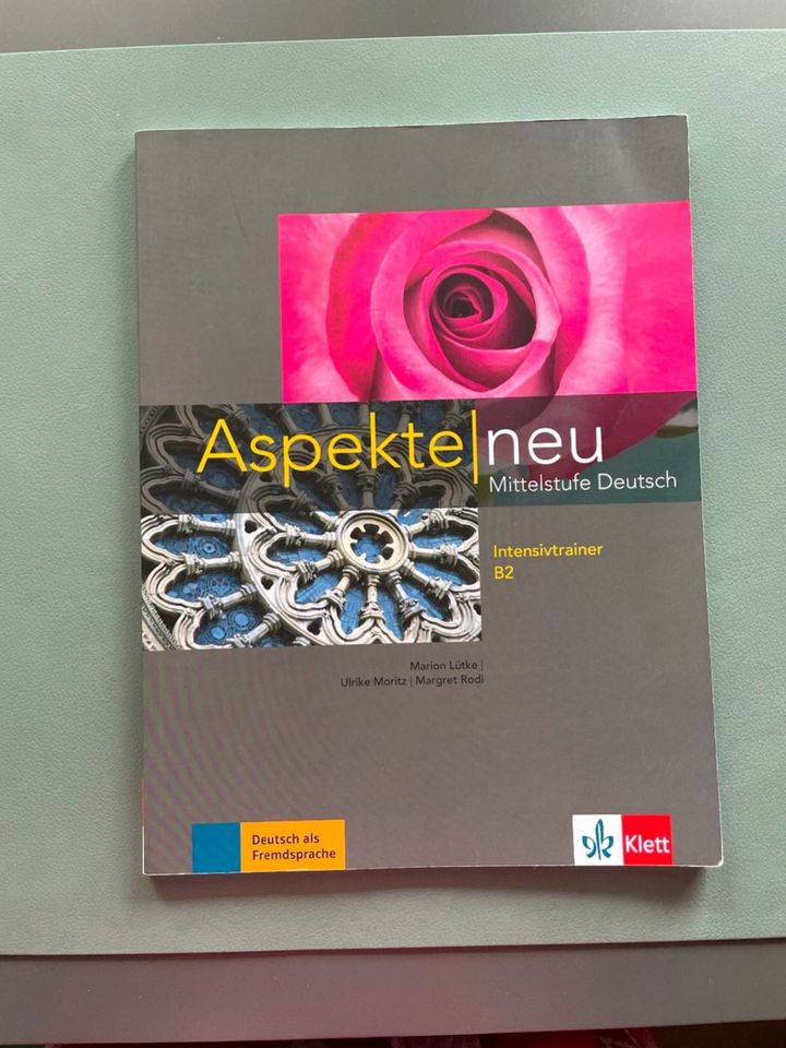 Aspekte Mittelstufe Deutsch; 3 Bücher in Eisingen