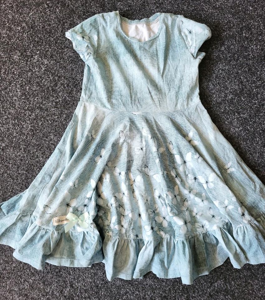 Kleid handmade Schmetterlinge in Herborn