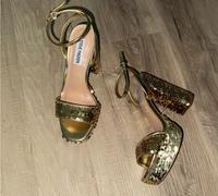 Steve Madden Plateau Sandaletten mit Pailetten Gold Gr.38 Nordrhein-Westfalen - Brüggen Vorschau