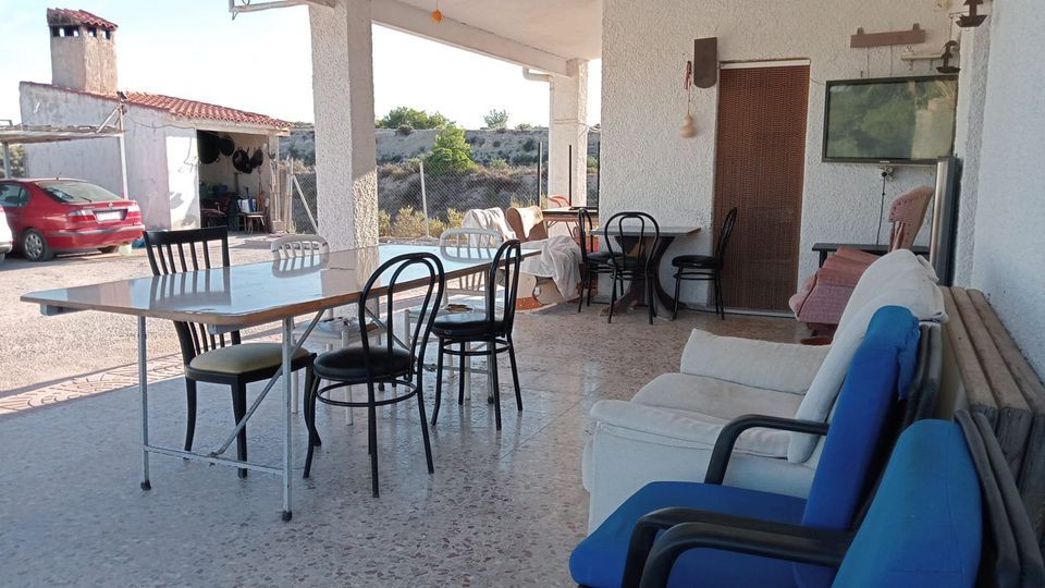 Landhaus in Crevillente (Alicante) mit 4 Schlafzimmern, Pool, Carport und Sommerküche, nur 30 Minuten vom Strand, Costa Blanca / Spanien in Oyten