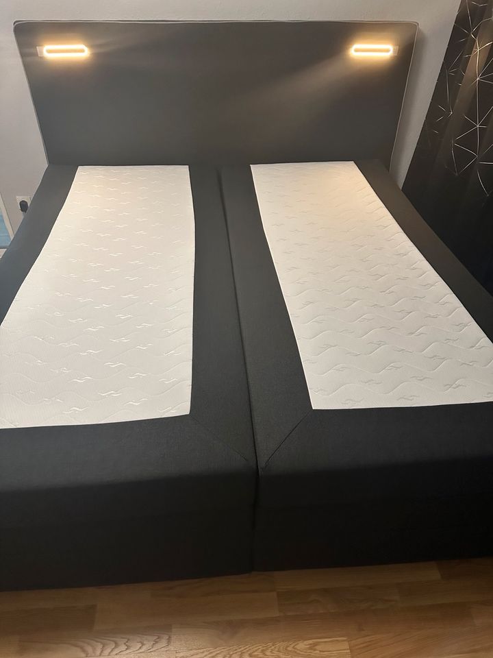 Bett Schlafzimmer in Köln