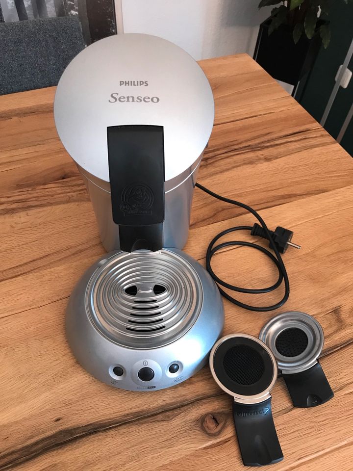 Philips Senseo Kaffeepadmaschine HD7812 + Sieb für losen Kaffee in Simmerath