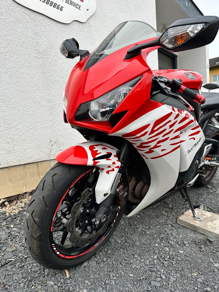 Honda CBR 1000 RR Fireblade SC59 ABS / Facelift in Hauneck