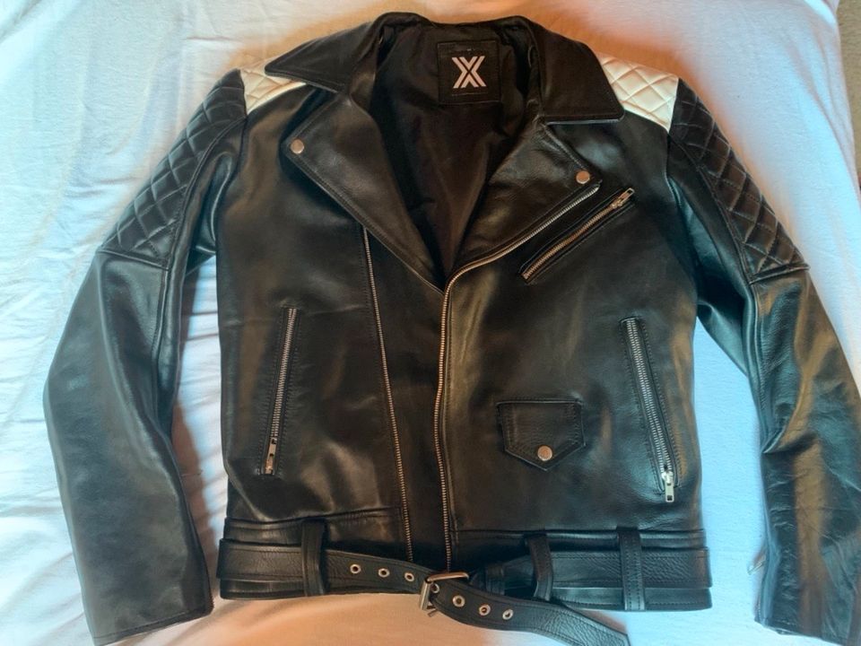 Boxer Barcelona  Biker Jacke Berlin 12 in Meppen