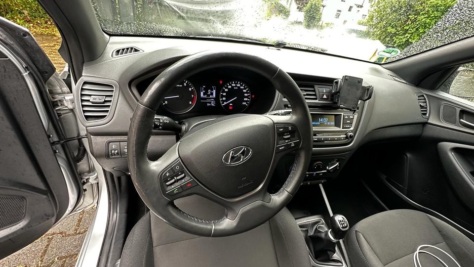 Hyundai i20 Select Facelift in Clean Slade in Wetter (Ruhr)