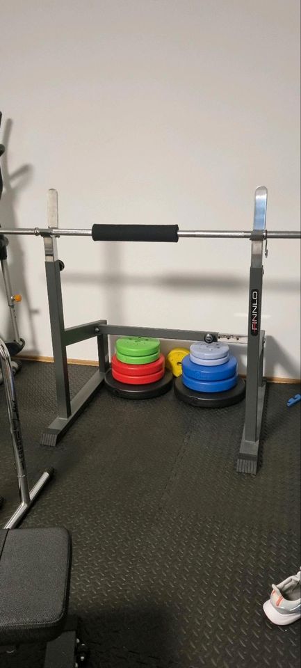 Langhantelset + Gewichte Squat Rack in Gilching