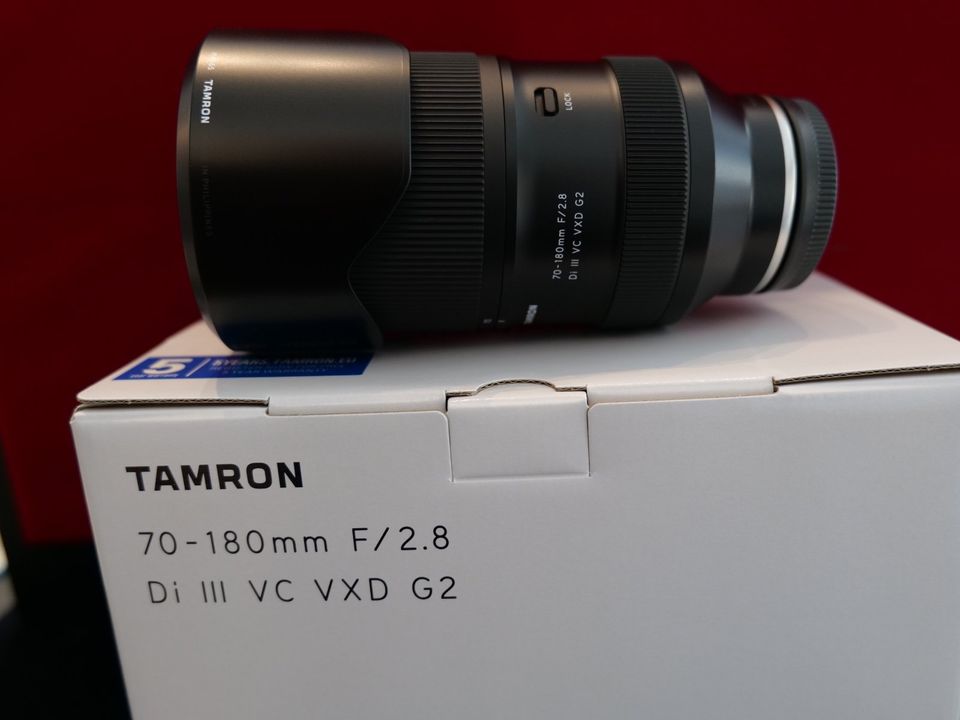 Tamron 70-180/2.8 Di III VC VXD G2 für Sony E (neu) in Memmingen