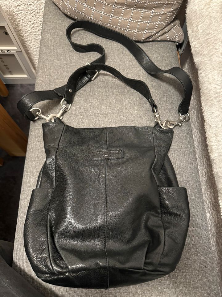 Leder Henkeltasche Liebeskind Crystal schwarz Top Zustand in Sulzbach (Saar)