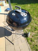 2 Stück Weber Grill 57cm incl sehr viel Zubehör Grill Tisch Hessen - Erbach Vorschau