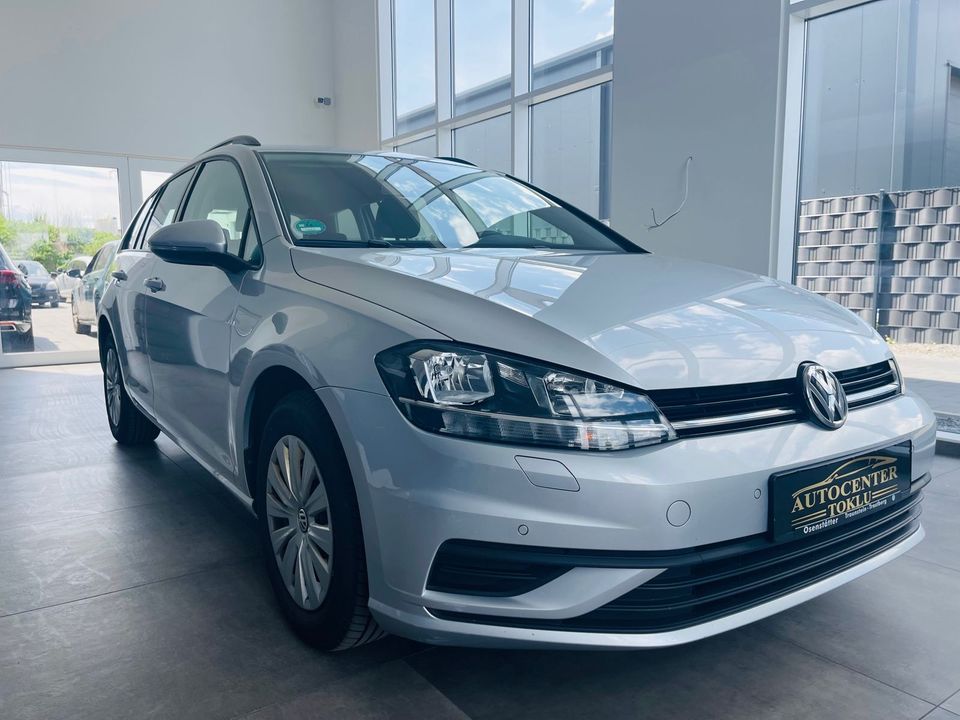 Volkswagen Golf VII Variant 1.6 TDI Navi Tempomat in Seelze