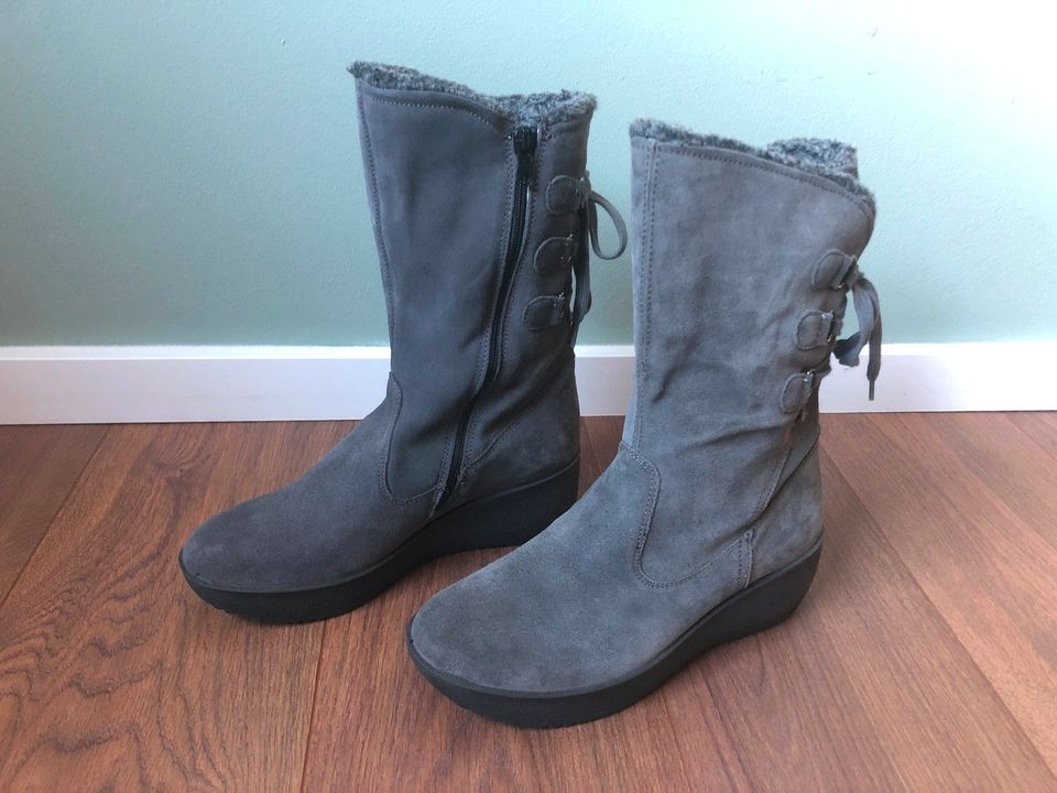 warme Walbusch Winterstiefel Damenstiefel Wildleder Stiefel grau in  Nordrhein-Westfalen - Krefeld | eBay Kleinanzeigen ist jetzt Kleinanzeigen