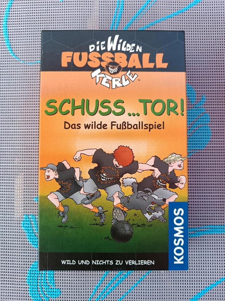Spiele "Die wilden Fußballkerle"+"Capt'n Sharky Piraten-Poker" in Lengede