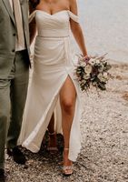 Schlichtes elegantes Hochzeitskleid Evie Young in M 38 Stuttgart - Stuttgart-Mitte Vorschau