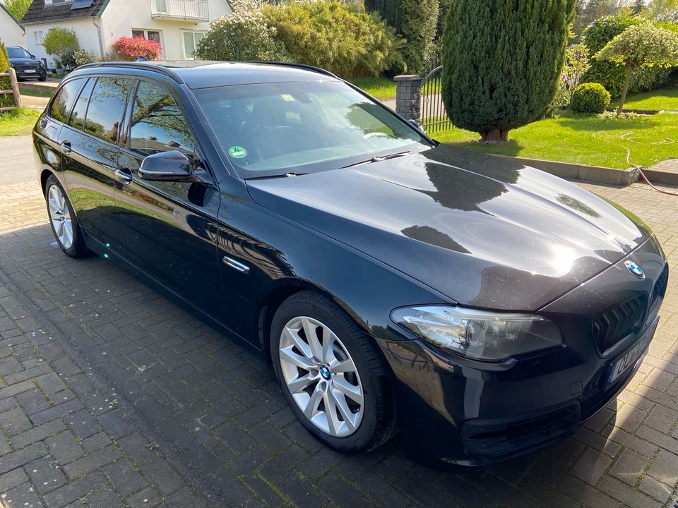 BMW F11 Hochglanz Shadow-Line in Ganderkesee