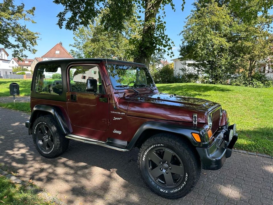 Jeep Wrangler Sport 2.5 4x4*Cabrio*Hard Top*Gepflegt* in Frankfurt am Main