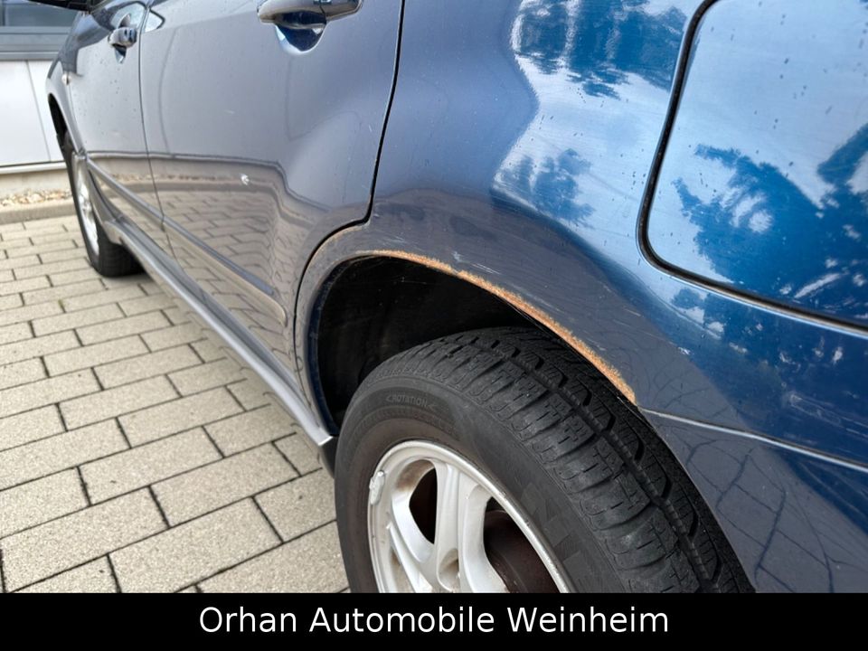 Mitsubishi Outlander 2.4 Sport 4x4~Automatik~Standheizung in Weinheim