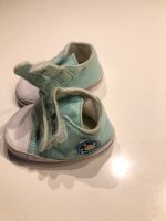 Winnie Puh Babyschuhe ca Gr 14 für Traglinge Baden-Württemberg - Ettlingen Vorschau