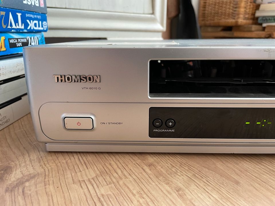 Videorecorder VHS Thomson VTH 6010G Videokassetten in München