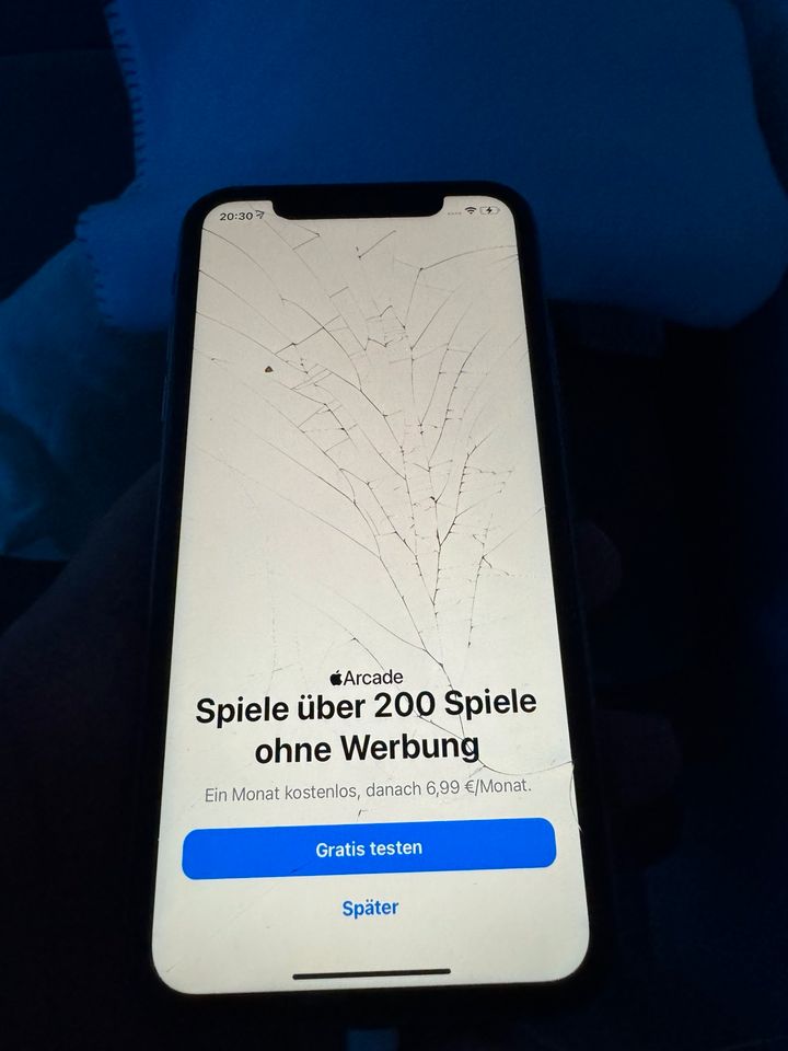 iPhone 11 purple 128GB in Friedrichshafen