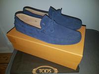 Tod`s Gommino Mokassins Slipper in blau Größe 9.5 Top Zustand! Hamburg-Nord - Hamburg Eppendorf Vorschau