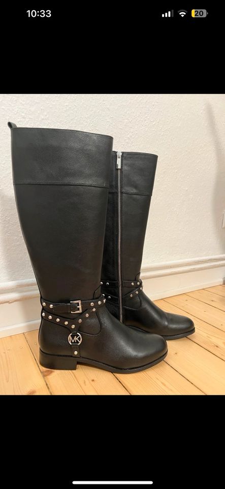 NEU Stiefel Michael Kors in Genthin