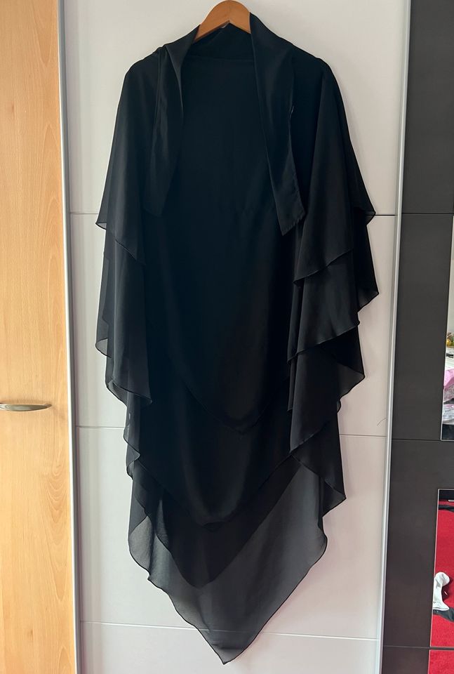 Khimar dreilagig schwarz vorne zweilagig Jilbab Niqab Hijab in Ludwigshafen