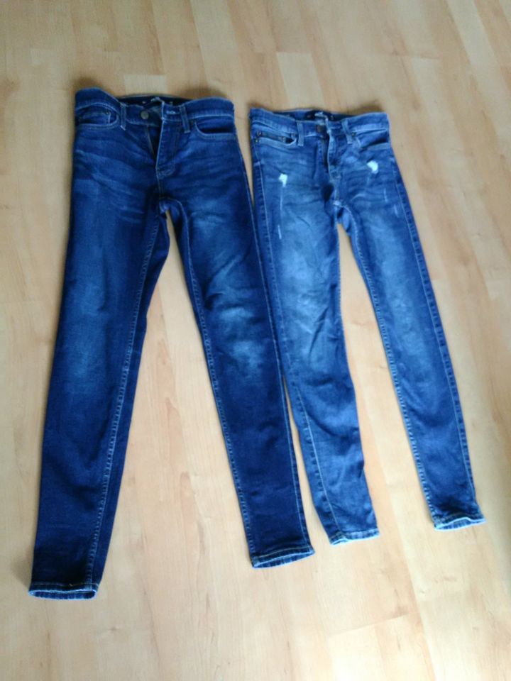 HOLLISTER JEANS W26 L30 in Stade