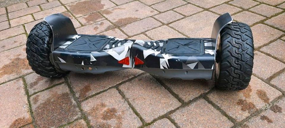 Hoverboard mit Ladegerät und Sitz in Neuhaus
