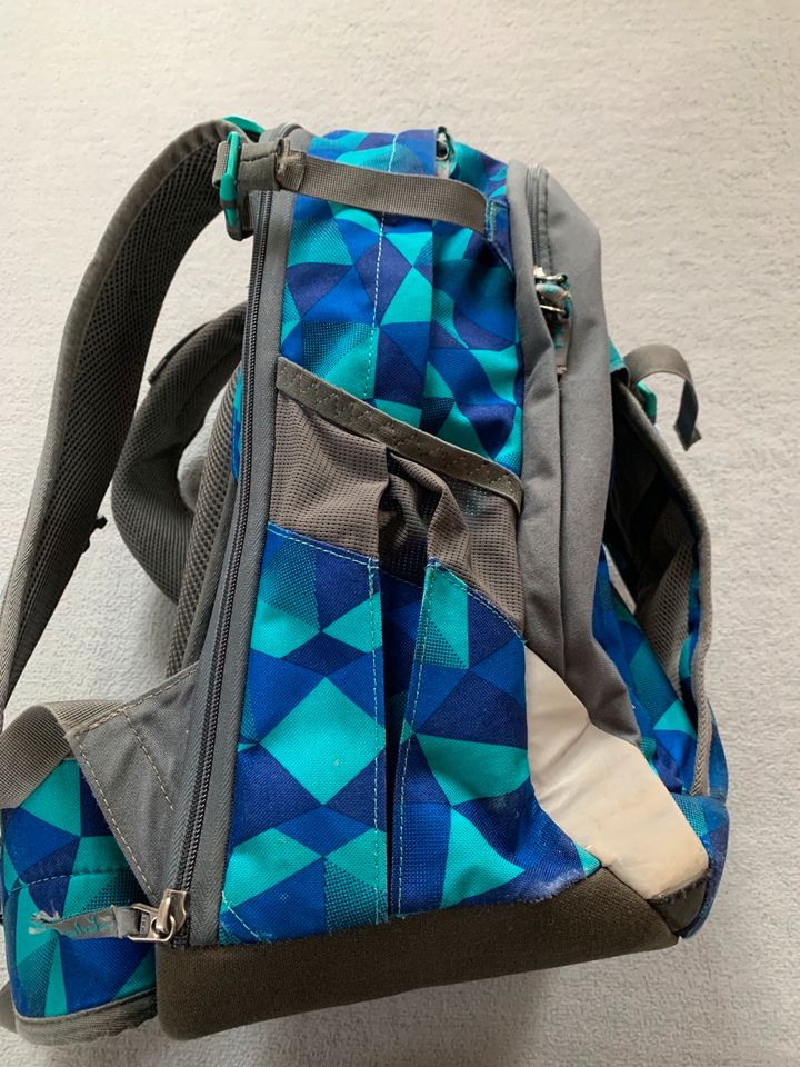 SATCH MATCH Schulrucksack Rucksack blau - Extrafach für Helm Ball in Neuss