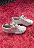 Nike Sneaker Leinen rosé Gr 38 Frankfurt am Main - Bockenheim Vorschau