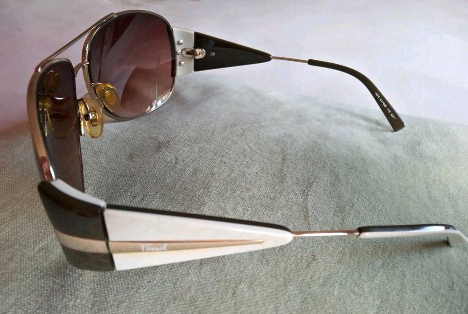 Sonnenbrille Pilotenbrille für Damen von Fossil in Lübeck