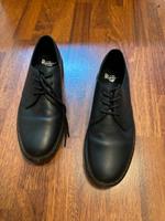 Dr. Martens 1461 Mono - Schwarzes Leder - neuwertig - EU 44 Niedersachsen - Lüneburg Vorschau