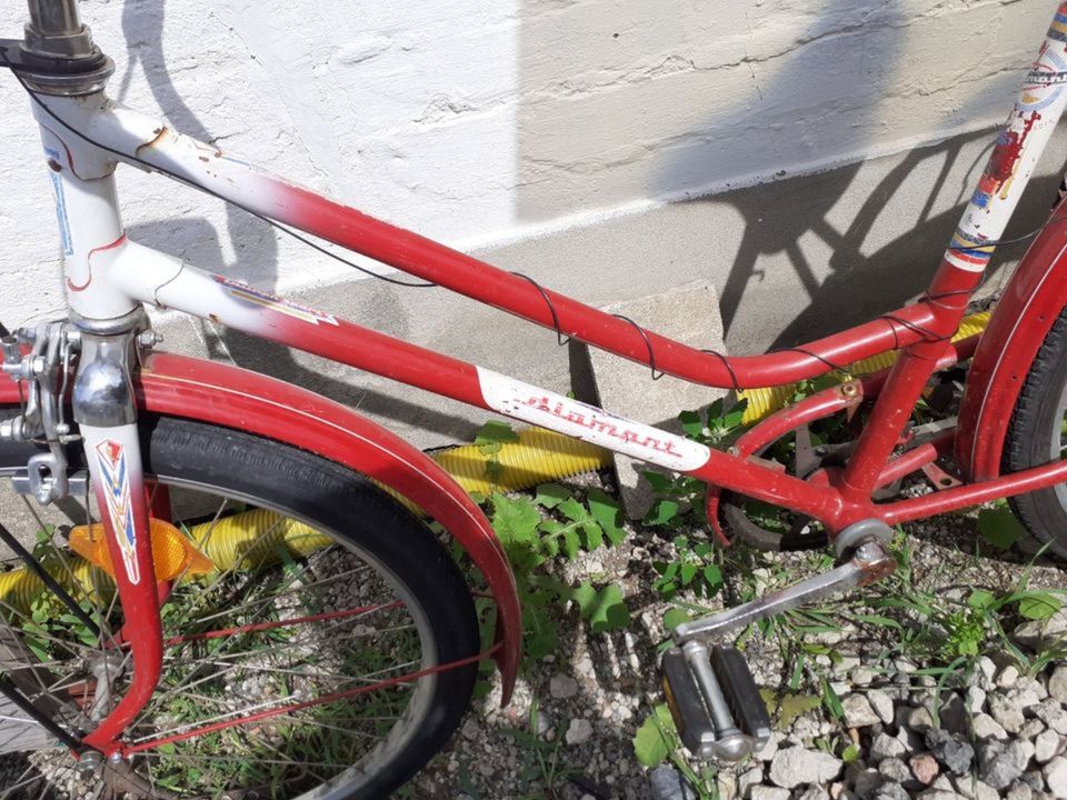 3x Fahrrad, Cityrad, Rad, rot, für Damen und Kinder, Diamant, DDR in Berlin