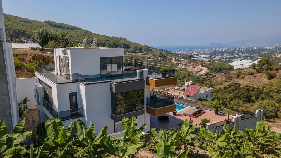 TÜRKEI / ALANYA - LUXUSVILLA IN KARGICAK - MÖBLIERT 4+2 ZU VERKAUFEN in Hamm