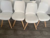 4 Weiße Stühle, sehr guter Zustand, kein Jahr alt! Nordrhein-Westfalen - Kerpen Vorschau